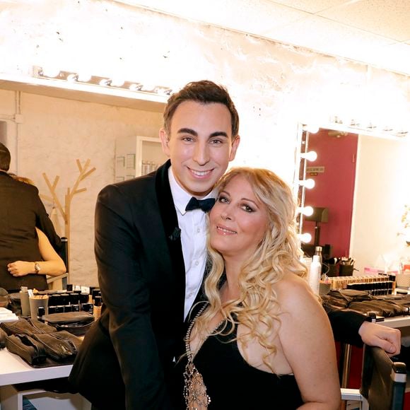 Ce choix n'avait rien d'un hasard. Jordan De Luxe avait confié que Loana ne souhaitait que l'on ne retienne d'elle que cette image de pur bonheur. C'est chose faîte.

Exclusif - Jordan de Luxe et Loana Petrucciani lors de l'enregistrement de l'émission "Chez Jordan" à Paris. Le 26 octobre 2022.

© Cédric Perrin / Bestimage