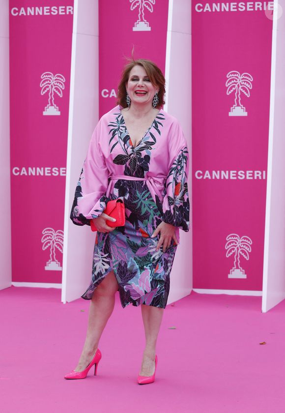 Ariane Seguillon (Demain nous appartient) - Soirée d'ouverture de CanneSeries Saison 6 au Palais des Festivals de Cannes le 14 Avril 2023. © Denis Guignebourg/Bestimage