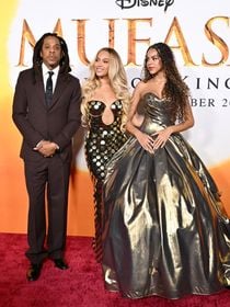 Pas question de faire profil bas : apparition de Jay Z avec Beyonce et leur fille, Blue Ivy, 12 ans et plus grande que sa mère