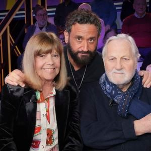 Exclusif - Chantal Goya, Cyril Hanouna, Jean-Jacques Debout sur le plateau de l’enregistrement de l’émission « Face à Hanouna » présentée par C.Hanouna  et diffusée sur C8 le 27 avril 2024, à Paris, France, le 25 avril 2024. © Jack Tribeca / Bestimage
