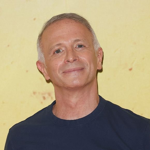 Samuel Etienne est le présentateur de "Questions pour un champion" sur France 3 depuis une décennie

Samuel Etienne - Photocall du casting du jeu télévisé de la saison 2 "Qui sera le plus nul ?" sur TF1 à Boulogne-Billancourt. © Coadic Guirec/Bestimage