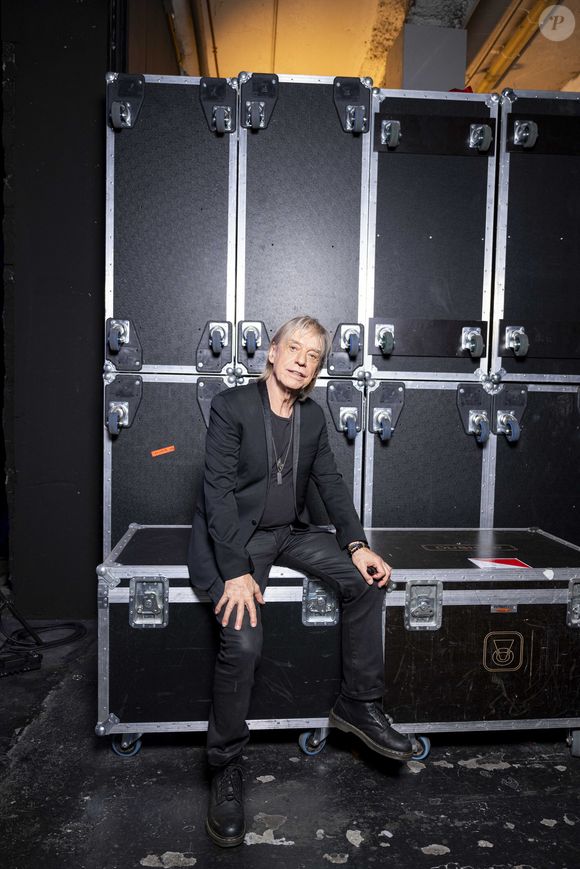 Exclusif -  Jean-Louis Aubert - Backstage - Enregistrement de l'émission "La fête de la chanson française" à Paris, présentée par Laury Thilleman et André Manoukian, et diffusée le 20 décembre sur France 3
© Pierre Perusseau / Bestimage
