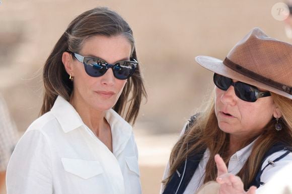 La reine Letizia visite le musée de Louxor à l'occasion de sa visite d'État en Égypte, à Louxor, Égypte, le 19 septembre 2025. © GTres/ABACA
