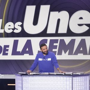 Exclusif - Cyril Hanouna sur le plateau de l’enregistrement de l’émission « Face à Hanouna » présentée par C.Hanouna et diffusée sur C8 le 2 Novembre 2024, à Paris, France, le 31 octobre 2024. © Jack Tribeca / Bestimage