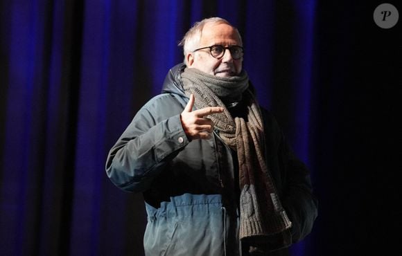 Selon lui, cette stimulation rapide peut empêcher le cerveau de se concentrer sur des choses plus longues ou profondes.

Fabrice Luchini présente en avant-première le film "Victor comme tout le monde" lors du 38ème Festival Premiers Plans à Angers, France, le 17 janvier 2026. © Laetitia Notarianni/Bestimage