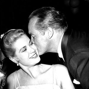 Archives - Grace Kelly et Bob Hope lors de la 27ème cérémonie à New York. Le 30 mars 1955
© Globe Photos / Zuma Press / Bestimage