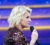Sa coupe large dessine une silhouette légère qui ne colle pas aux jambes, soit l'idéal pour les laisser respirer et bouger librement quand le thermomètre grimpe. 

Sophie Davant lors de la soirée de lancement de la 39ème édition du Téléthon sur France 3 aux Studios du Lendit à Saint-Denis, France, le 5 décembre 2025. © Anne-Sophie Guebey/Bestimage