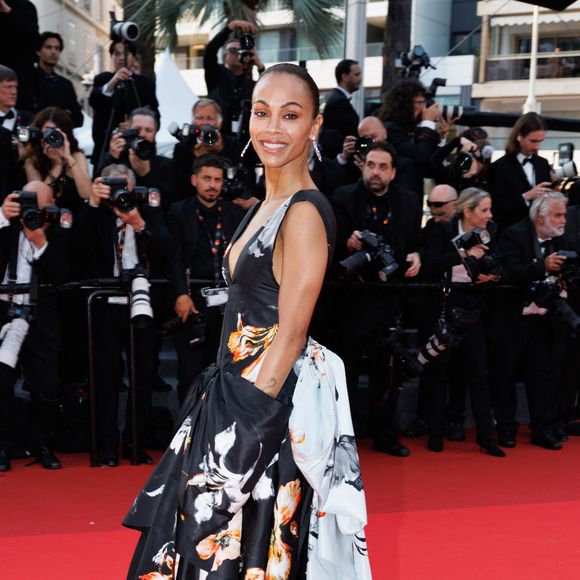 Zoe Saldana - Montée des marches pour la cérémonie de clôture du 79ème Festival International du Film de Cannes, le 23 mai 2026. © Jacovides-Moreau / Bestimage