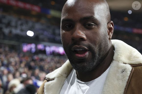 Mais le saviez-vous ? Le colosse préféré des Français cache une autre facette tout aussi impressionnante ! 

Teddy Riner - Match de rugby du Tournoi des Six Nations : La France l'emporte sur l'Angleterre 48 - 46 au Stade de France à Saint-Denis le 14 mars 2026.

© Michael Baucher / PsnewZ / Bestimage