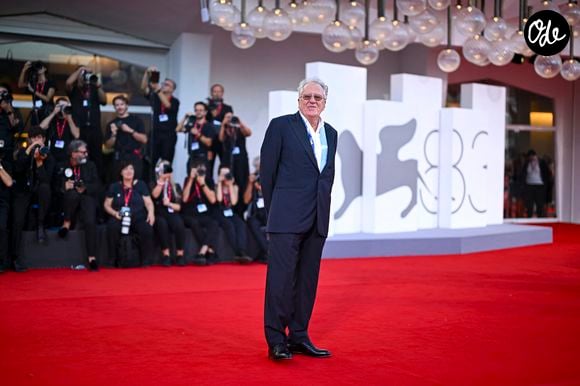 L'acteur australien Geoffrey Rush à la première de "Mr. Nelson, Did You Kill People?" lors du 83ème Festival International du Film de Venise (Mostra), à Venise, Italie, le 4 septembre 2026. 

© Pierre Perusseau/Bestimage