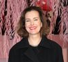 Carole Bouquet vit avec de fortes douleurs chroniques depuis une chute survenue dans l'une de ses maisons à Pantelleria.

Carole Bouquet lors du défilé de Mode Chanel - Front Row, Collection Haute Couture Printemps/Été 2026, dans le cadre de la Fashion Week de Paris.

© Bertrand Rindoff / Bestimage