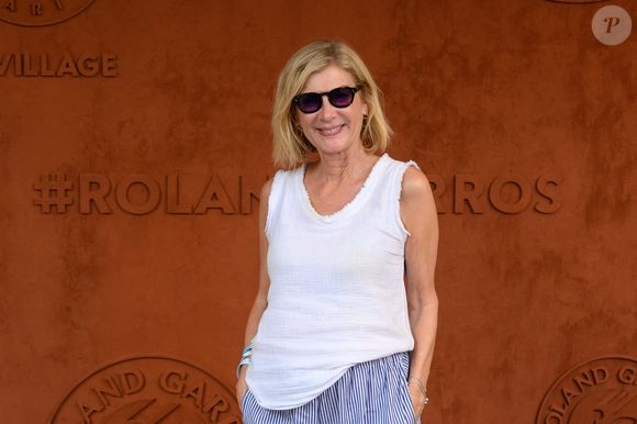 Michele Laroque assiste aux Internationaux de France 2023 à Roland Garros le 5 juin 2023 à Paris, France. Photo par Laurent Zabulon/ABACAPRESS.COM