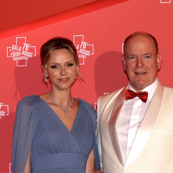 Le prince Albert II de Monaco et la princesse Charlene - 76ème Bal de la Croix Rouge dans la salle des Etoiles à Monaco le 12 juillet 2025. © Claudia Albuquerque/Bestimage