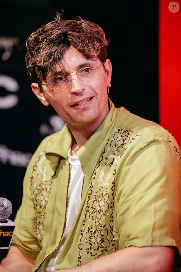 Raphaël Quenard lors d'une rencontre Fnac à Lyon le 21 juin 2025.
© Cyril Lestage / PsnewZ / Bestimage