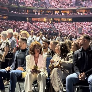 Oprah Winfrey assiste au concert de Céline Dion à la Plénitude Arena le 12 septembre 2026.

Photo : Agence / Bestimage