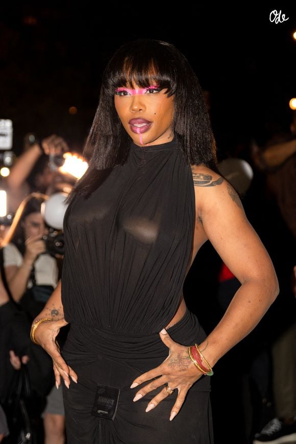 SZA - Les célébrités au défilé Jean-Paul Gaultier collection printemps / été 2027 lors de la fashion week à Paris le 4 octobre 2026. © Florian Lavielle / Bestimage