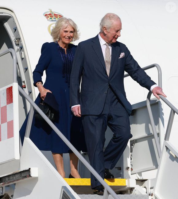 Le roi Charles III d'Angleterre et la reine consort Camilla arrivent à Rome pour une visite d'état de trois jours le 7 avril 2025.

© Imago / PsnewZ / Bestimage