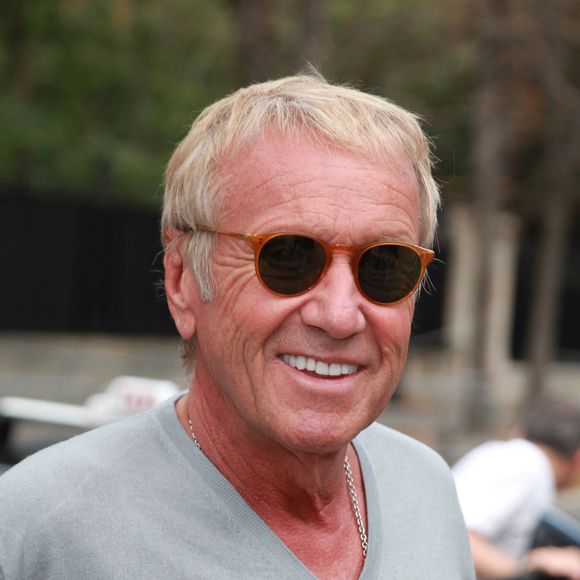 EXCLUSIF. Yves Renier assiste à une émission de télévision à Paris, France, le 14 septembre 2011. Photo de Denis Guignebourg/ABACAPRESS.COM