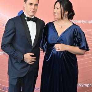 Louis et Marie Ducruet (enceinte), qui a annoncé sur instagram qu'elle attendait un second bébé, participent à la cérémonie de clôture du 63ème Festival de Télévision de Monte-Carlo au Grimaldi Forum à Monaco, le 18 juin 2024. © Bruno Bebert / Bestimage