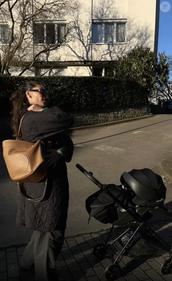 Photo : Tatiana Silva de sortie avec son bébé June. Instagram - Purepeople