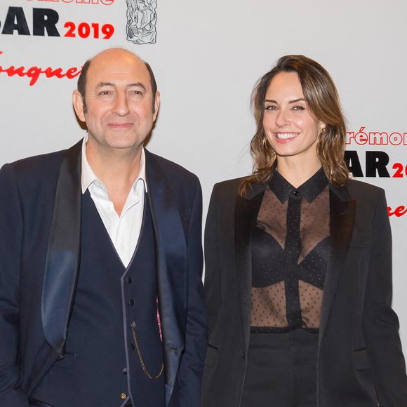 Kad Merad et Julia Vignali assistant au dîner de gala suivant la 44e cérémonie des César (récompenses du cinéma français), qui s'est tenue au restaurant Fouquet's à Paris, France, le 22 février 2019 à Paris, France. Photo par Nicolas Genin/ABACAPRESS.COM
