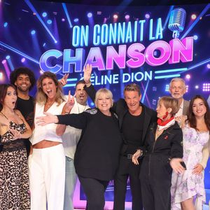 Damien Sargue, Fabienne Carat, Laurence Boccolini, Gwendal Marimoutou, Caroline Ithurbide, Richard Orlinski, Benjamin Castaldi, Isabelle Morini-Bosc, Gilles Verdez, Elsa Esnoult, Isabelle Morini-Bosc, Priscilla Betti lors de l'enregistrement de l’émission "On Connait La Chanson Céline Dion", présentée par L.Boccolini et diffusée le 1er septembre sur W9, à Paris, France, le 2 juillet 2026. © Jack Tribeca/Bestimage