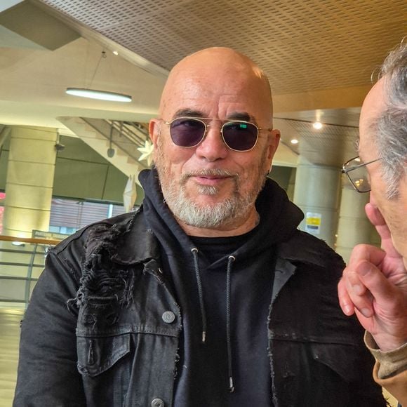 Pascal Obispo lors de l'inauguration de l'esplanade Johnny Hallyday au pied du Zénith d'Auvergne à Cournon-d'Auvergne, près de Clermont-Ferrand, France, le 14 octobre 2025. © Eternity/Bestimage