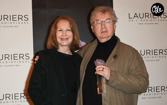 Nathalie Baye et Dominique Besnehard lors de la 27ème cérémonie des Lauriers de l'Audiovisuel au théâtre Marigny à Paris le 21 février 2022.

© Coadic Guirec/Bestimage