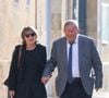 Mais pour faire ses adieux à un ami et à une figure incontournable de sa chère Bourgogne, l'emblématique entraîneur de l'AJ Auxerre ne pouvait manquer à l'appel. 

Guy Roux arrivant aux obsèques de François Patriat, ancien ministre, en la collégiale de Semur-en-Auxois le 25 août 2026. © Dominique Jacovides / Bestimage