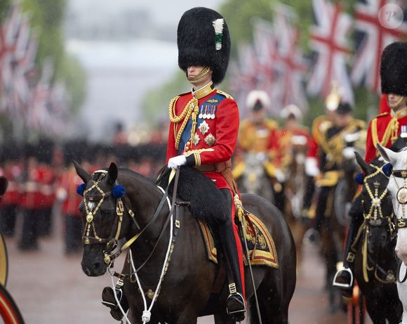 Mais si lors des festivités, certains têtes couronnées défilent à cheval, dont Charles notamment

Le prince William, prince de Galles - Les membres de la famille royale britannique lors de la parade Trooping the Color à Londres, Royaume Uni, le 15 juin 2024. © GoffPhotos/Bestimage