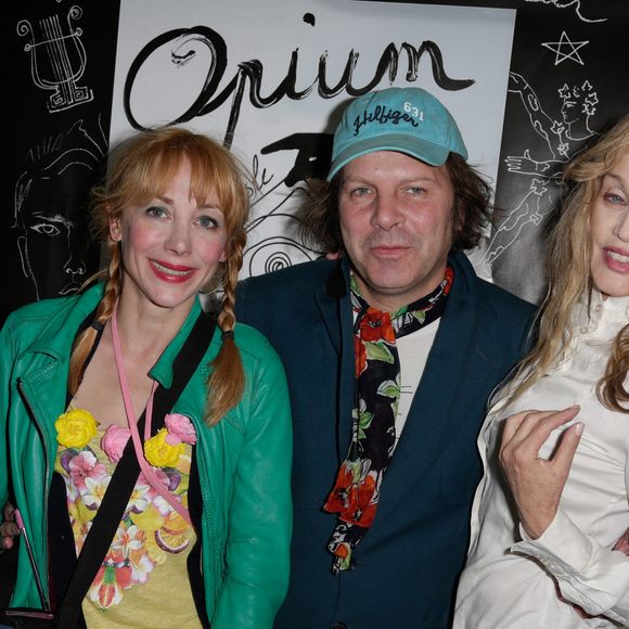 Arielle Dombasle Julie Depardieu et Philippe Katerine assistant à l'avant-première de 'Opium' tenue au 'Cinéma Le Saint Germain' à Paris, France le 27 septembre 2013. Photo Jerome Domine/ABACAPRESS.COM
