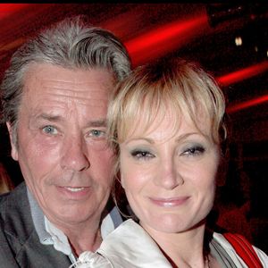 En effet, les deux artistes ont toujours été très proches. 
Alain Delon, Patricia Kaas - Line Renaud fête ses 80 ans au Pré Catelan Lenôtre à Paris. 
©RINDOFF-GUIREC / BESTIMAGE