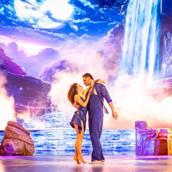 Florent Manaudou et Elsa Bois dans "Danse avec les stars", sur TF1