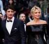 Aujourd'hui, en couple depuis près de neuf ans et parents d'un petit garçon, les artistes peuvent rire de ce malaise à leurs débuts...

Niels Schneider, Virginie Efira lors de la montée des marches du film "Sibyl", 72ème Festival International du Film de Cannes. Le 24 mai 2019. Crédit Jacovides-Moreau / Bestimage