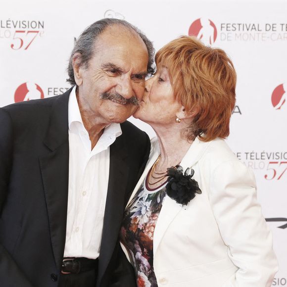 Il craignait qu'elle ne soit trop vulgaire
Archives - A Monaco, l'équipe de la série Scènes de ménages, Gérard Hernandez et Marion Game lors de la soirée d'ouverture du 57ème Festival de télévision de Monte-Carlo au forum Grimaldi de Monte-Carlo © Christophe Aubert via Bestimage