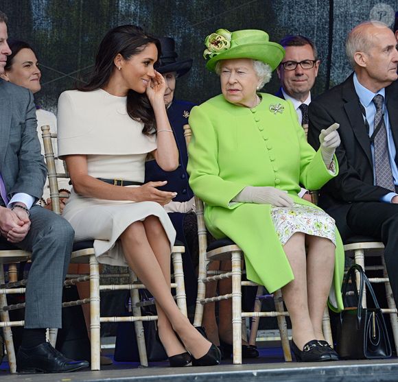 Meghan Markle, duchesse de Sussex, effectue son premier déplacement officiel avec la reine Elisabeth II d'Angleterre, lors de leur visite à Chester. Le 14 juin 2018 ©Agence / Bestimage