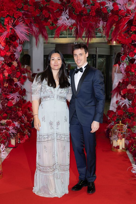 Louis Ducruet et sa femme Marie lors de la soirée de gala du Grand Prix de Formule 1 de Monaco à la salle des étoiles au Monte-Carlo Sporting à Monaco le 25 mai 2025.

© Olivier Huitel / Crystal / Bestimage