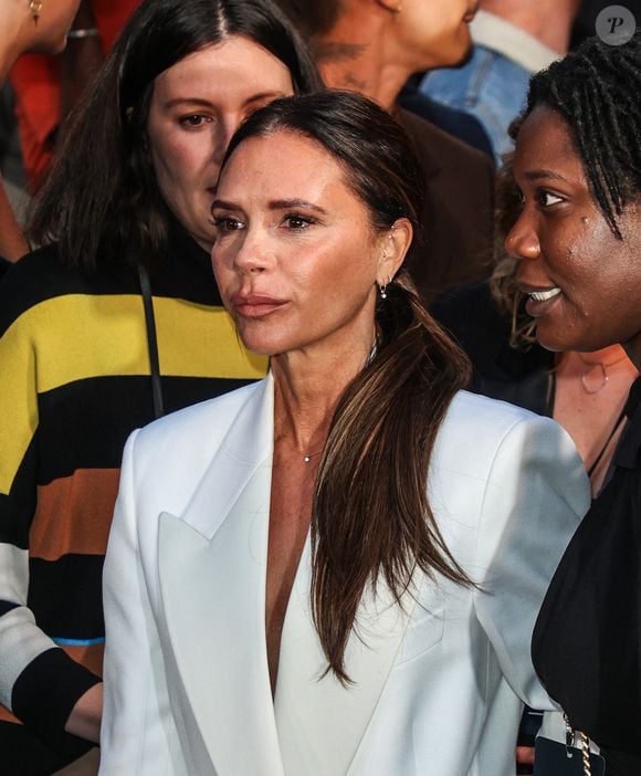 Victoria Beckham arrive à la première de Beckham, Curzon Mayfair, Londres, Royaume-Uni, 3 octobre 2023. Photo by Brett D. Cove/Splash News/ABACAPRESS.COM