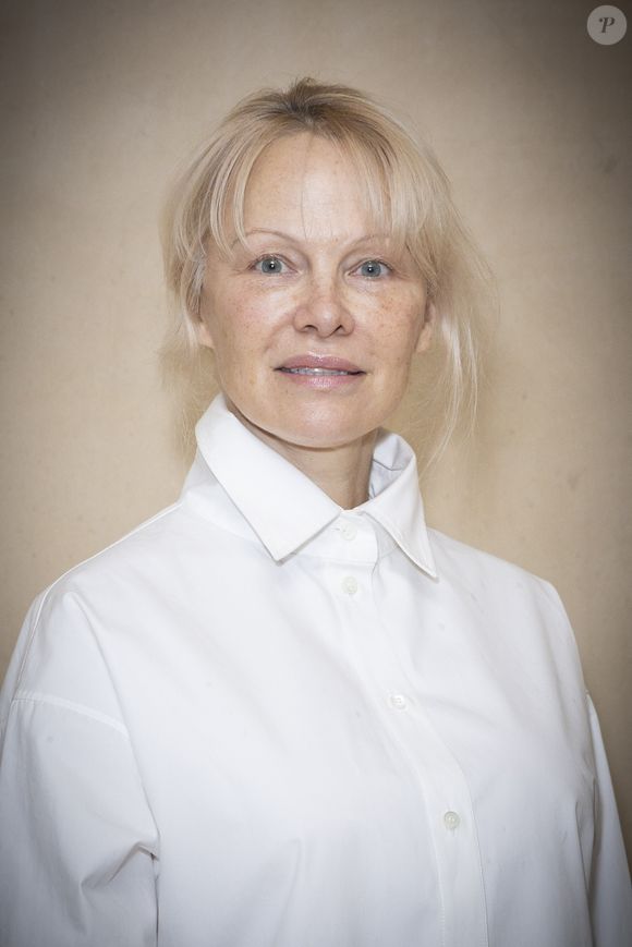 Pamela Anderson - Photocall du défilé Jacquemus au 51 rue Raynouard lors de la Fashion Week Masculine prêt-à-porter Automne/Hiver 2025-2026 à Paris, le 26 janvier 2025. 
© Olivier Borde / Bestimage