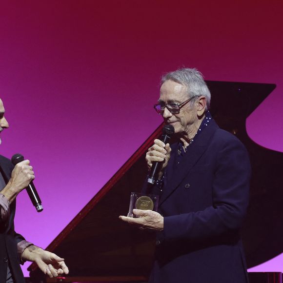 Invité, Alain Chamfort - Grand Prix de la Sacem 2025 au théâtre des Folies Bergère à Paris le 24 novembre 2025. © Marc Ausset-Lacroix/Bestimage