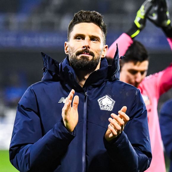 La direction de Lidl a choisi le footballeur pour sa proximité avec les Français et son image populaire.

Olivier Giroud (Lille OSC) - Match de Ligue 1 McDonald's "Auxerre - Lille (3-4)" au stade Abbé Deschamps, le 14 décembre 2025.
Baptiste Autissier / PsnewZ / Bestimage