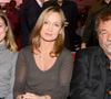 Invité au micro d'Isabelle Morini-Bosc, Olivier Marchal s'est d'ailleurs confié avec tendresse sur le couple de sa fille.

Zoé Marchal, Catherine Marchal et Olivier Marchal - Enregistrement de l'émission "Vivement Dimanche" à Paris le 15 Décembre 2015.

© Bestimage