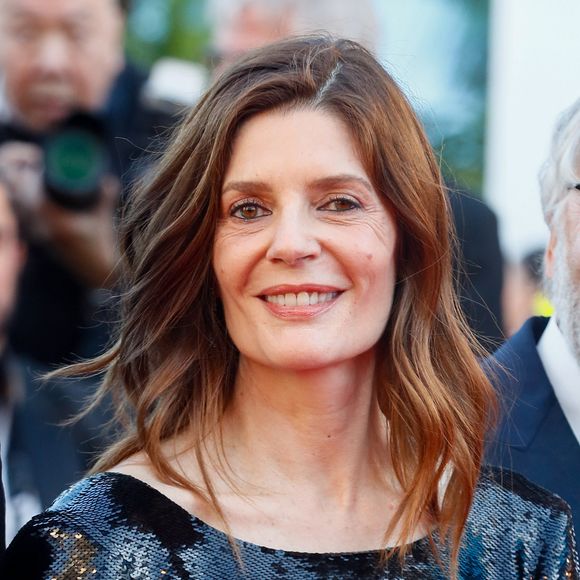 Chiara Mastroianni - Montée des marches du film « Marcello Mio » lors du 77ème Festival International du Film de Cannes, au Palais des Festivals à Cannes. Le 21 mai 2024 © Christophe Clovis / Bestimage
