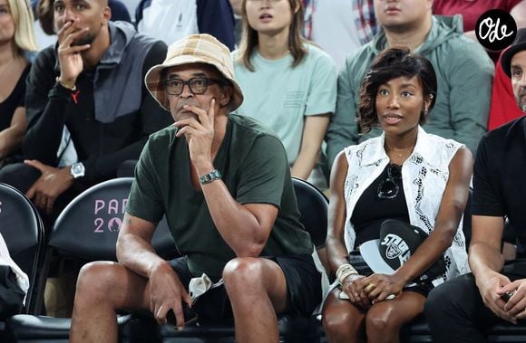 Yannick Noah et sa compagne Malika lors des Jeux Olympiques de Paris 2024 à l'Arena Bercy, à Paris, le 8 août 2024. 

© Jacovides-Perusseau/Bestimage