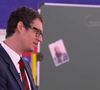 Monsieur Prof était ravi de venir voir les académiciens.

Monsieur Prof a fait une apparition très remarquée au sein de la Star Academy. © Capture d'écran TF1