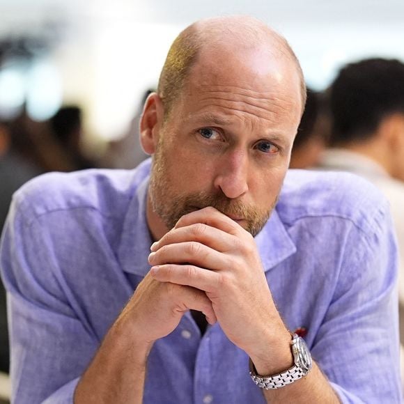Le prince William ne souhaite plus évoquer publiquement les tensions au sein de la famille royale.

Le prince de Galles rencontre les participants du programme Generation Earthshot au stade Maracana de Rio de Janeiro, le premier jour de sa visite au Brésil à l'occasion de la cérémonie annuelle de remise du prix Earthshot. © PA Photos/Bestimage