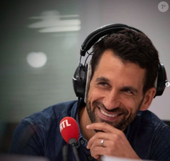 Dominique Tenza pose sur Instagram