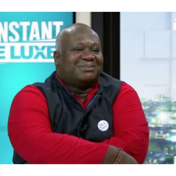"Je veux juste dire à ceux qui sont seuls que ça peut arriver à tout le monde, même à moi"

Magloire ému  aux larmes sur le plateau de "L'instant de luxe", le 4 juin 2020