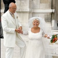 Pour ses 20 ans de mariage avec son époux Benoist, Mimie Mathy a choisi un très bel hôtel de Paris : "Nous avons été reçus comme des rois"