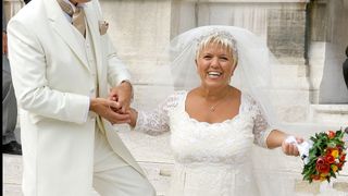 Pour ses 20 ans de mariage avec son époux Benoist, Mimie Mathy a choisi un très bel hôtel de Paris : "Nous avons été reçus comme des rois"